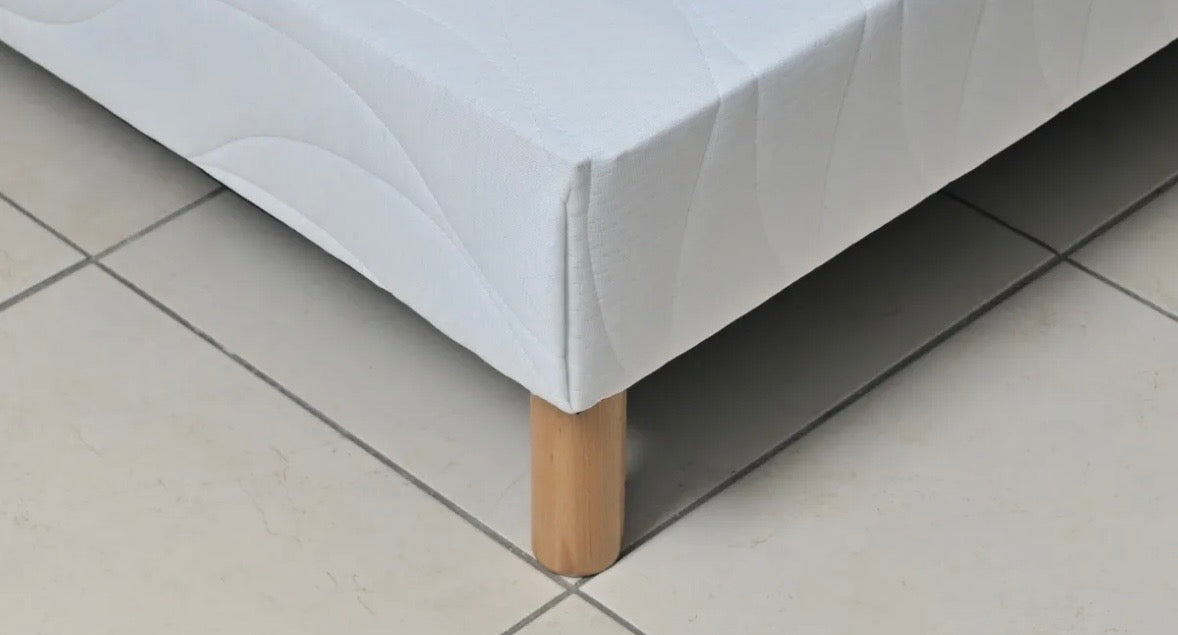 Sommier tapissier 140x190 cm pieds inclus