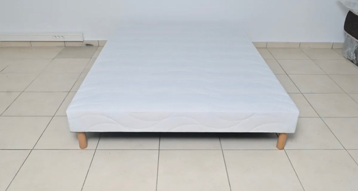 Sommier tapissier 140x190 cm pieds inclus