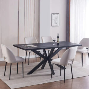 Table à manger en bois STELLA pieds en métal noir