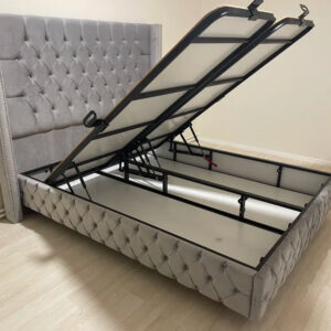 Lit coffre BOX clouté 140x190 cm